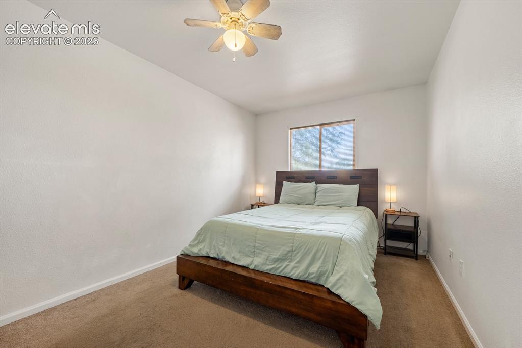 Image 8 of 25: Bedroom