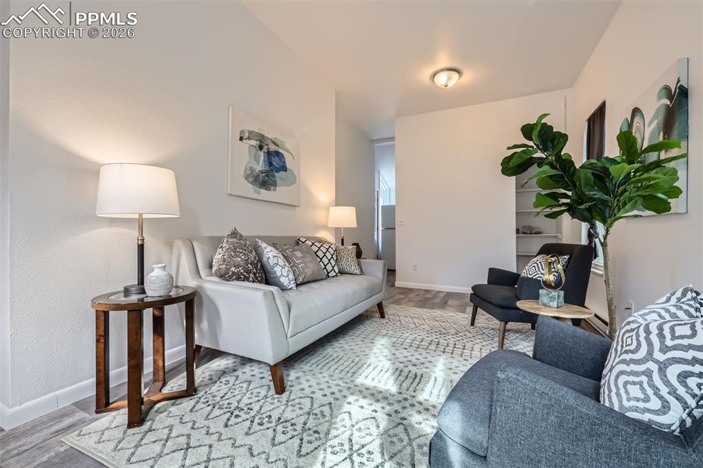 Image 6 of 26: Living Room