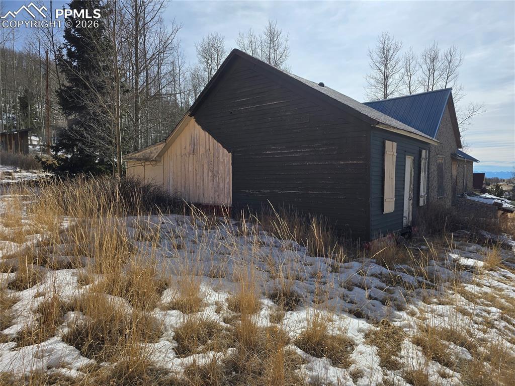 Image 3 of 16: Side of Structure