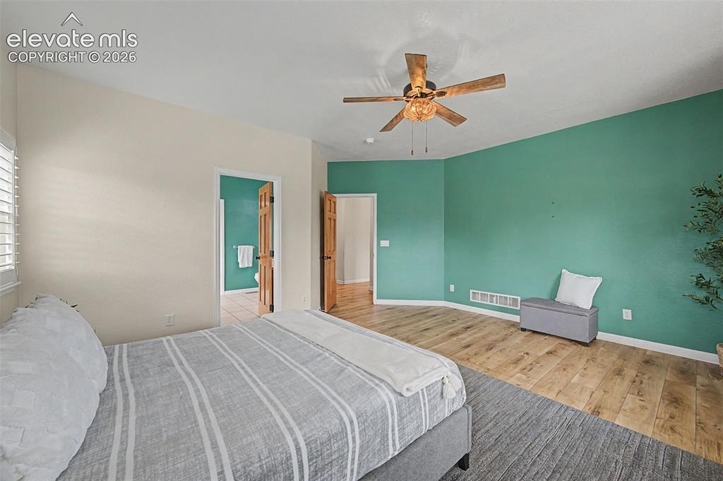 Image 15 of 45: Master Bedroom
