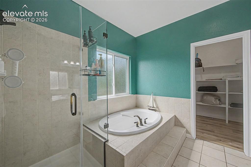 Image 18 of 45: Master Bathroom