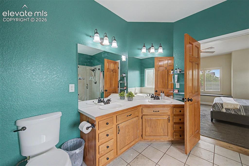 Image 19 of 45: Master Bathroom