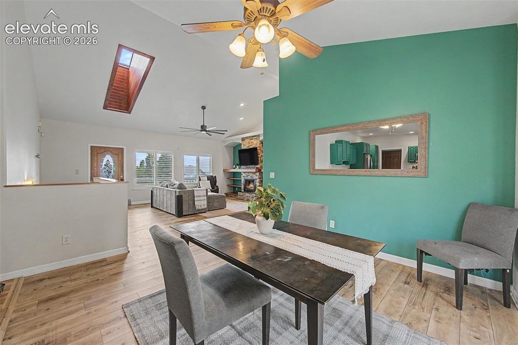 Image 7 of 45: Dining Area