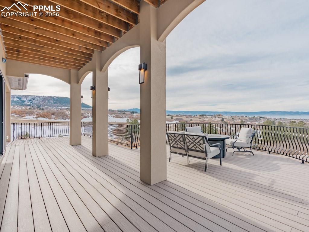 Image 16 of 43: Deck