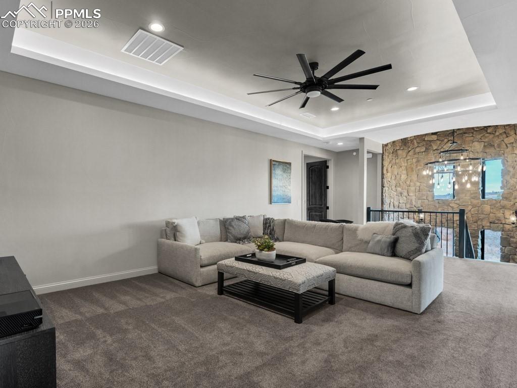 Image 19 of 43: Living Room