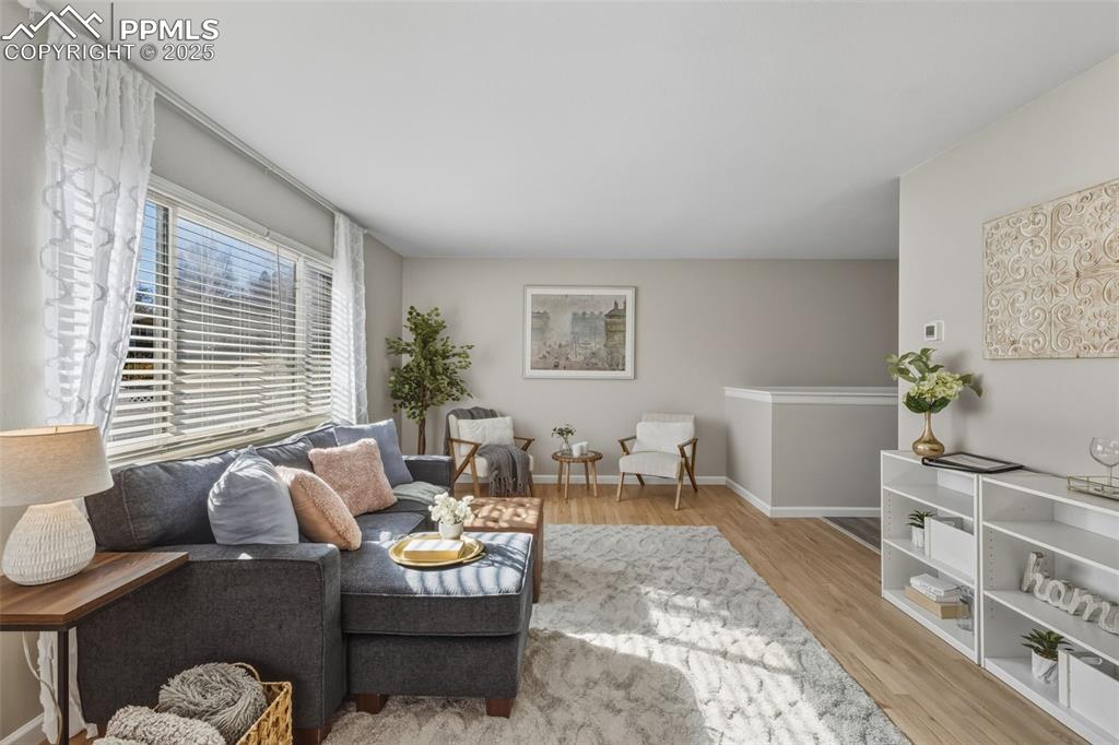 Image 3 of 50: Living Room