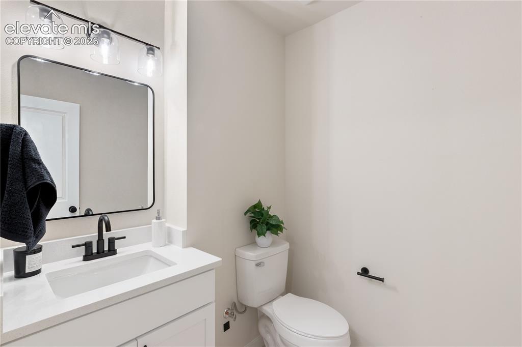 Image 10 of 28: Bathroom