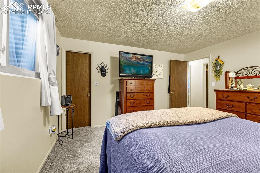 Image 29 of 39: Bedroom