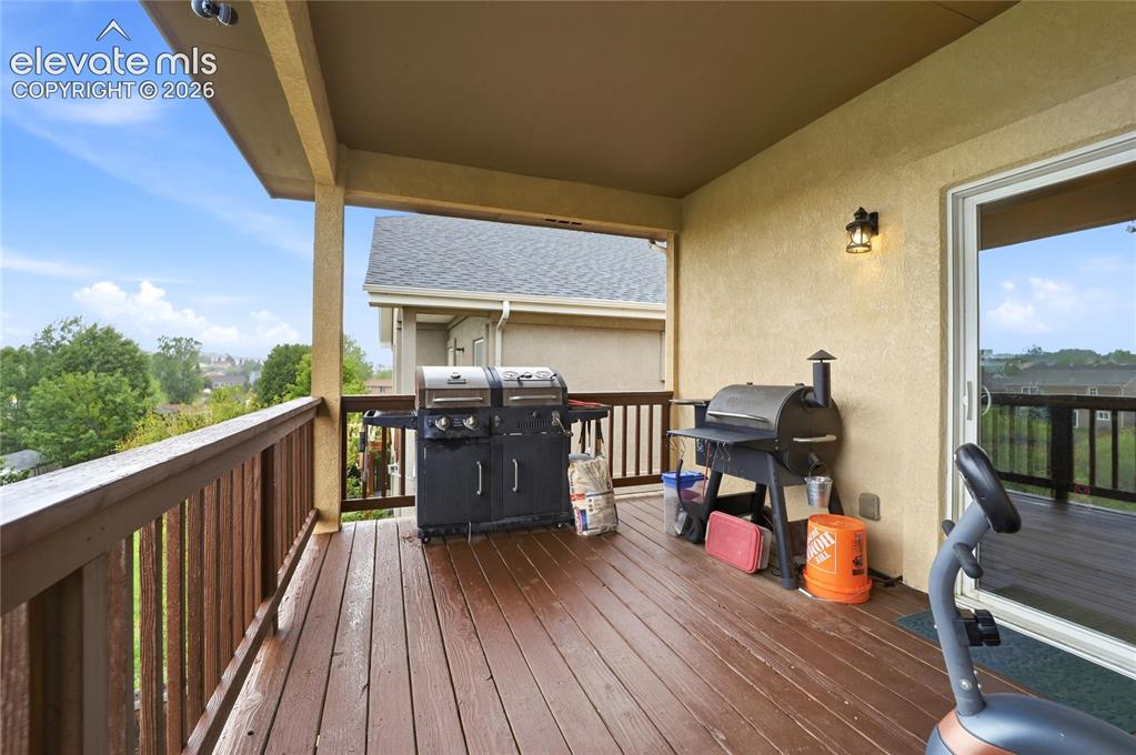 Image 13 of 46: Deck