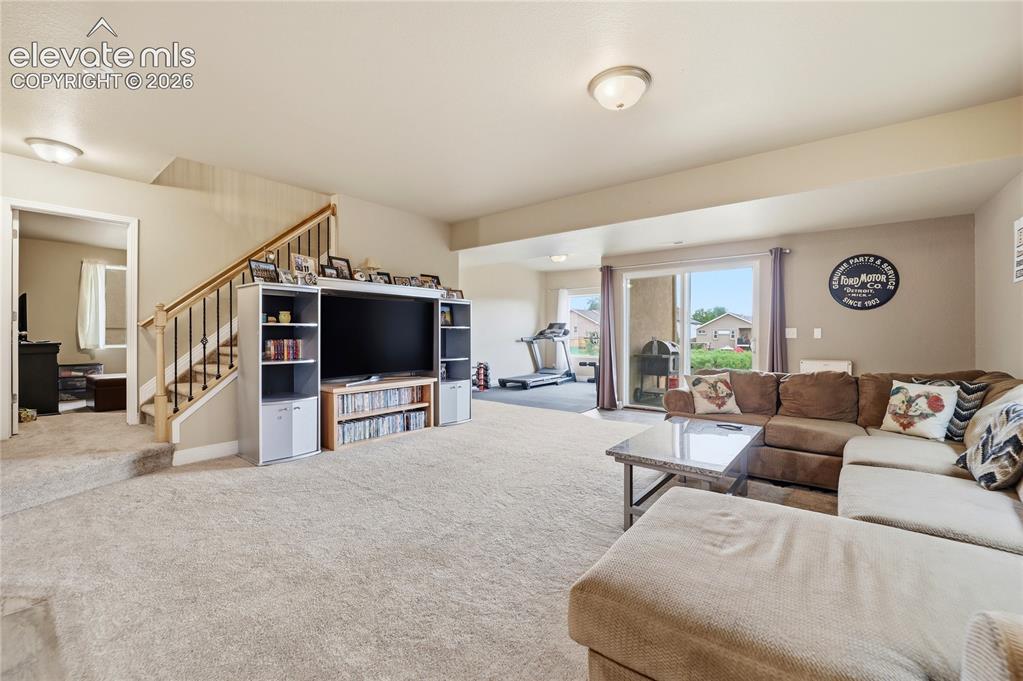 Image 30 of 46: Family Room