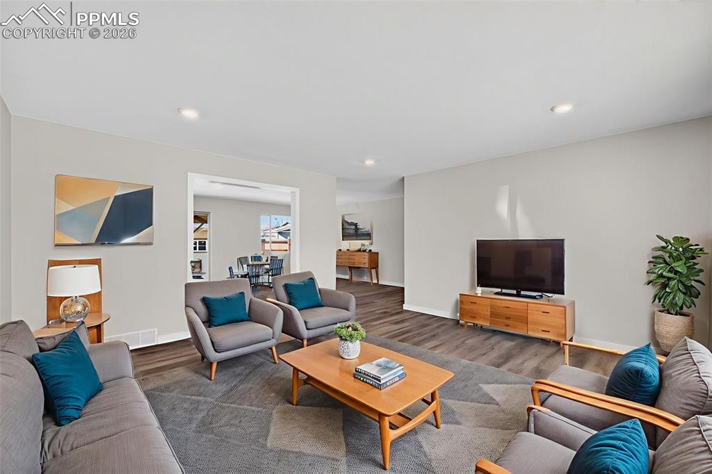 Image 3 of 35: Living Room