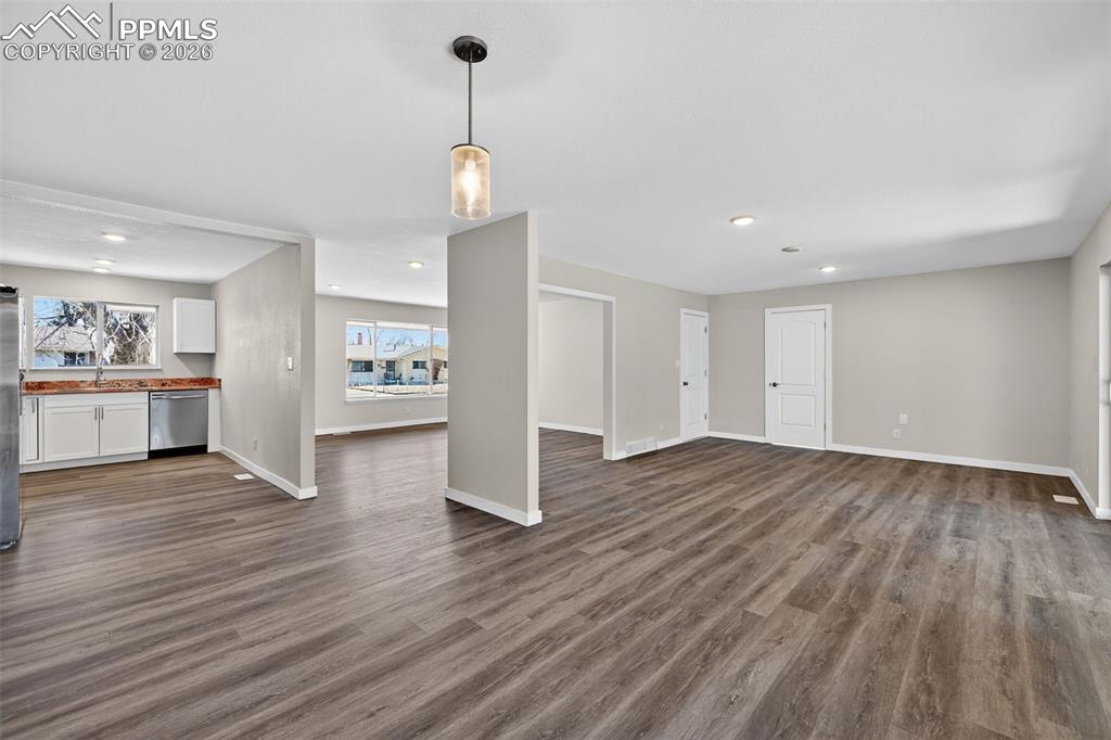 Image 7 of 35: Living Room