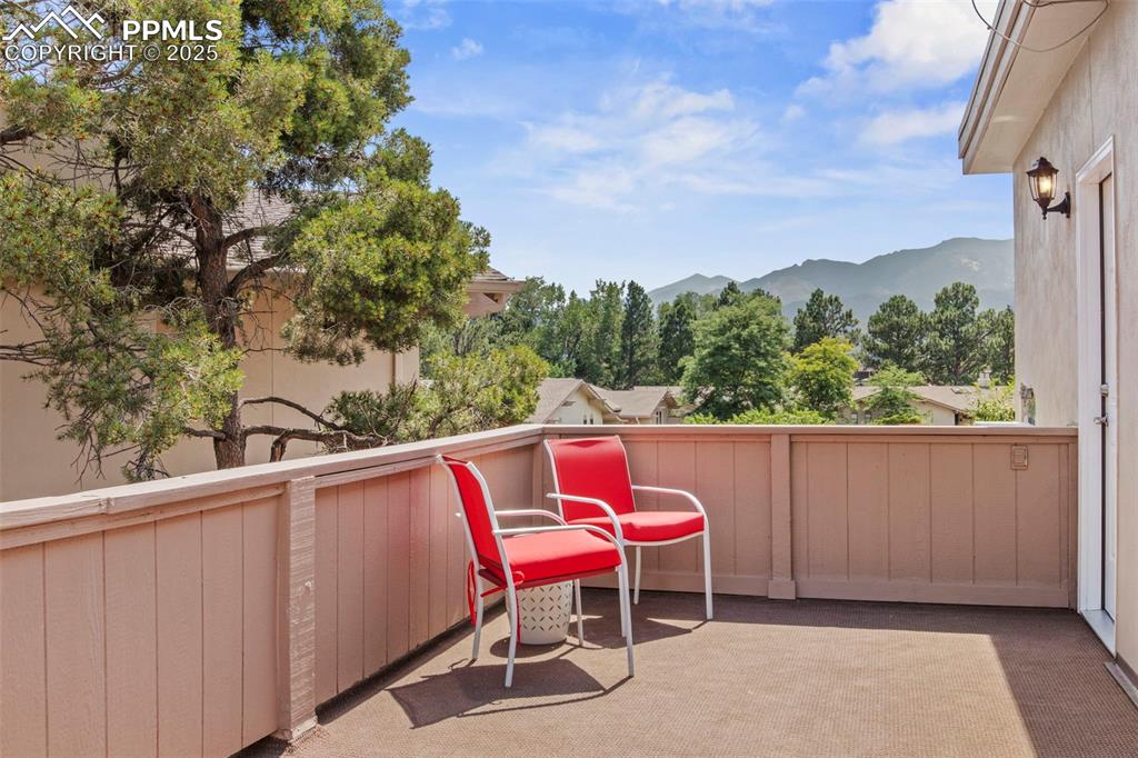 Image 31 of 44: Large Deck off the F6 portion of the Condo