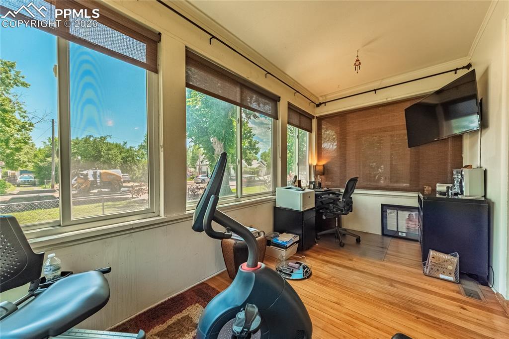 Image 9 of 42: Office