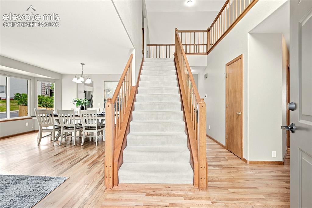 Image 18 of 27: Beautiful Stair Case