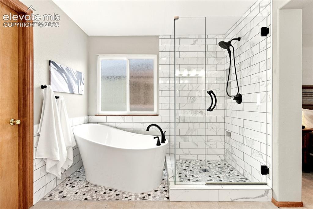 Image 20 of 27: Master Bathroom