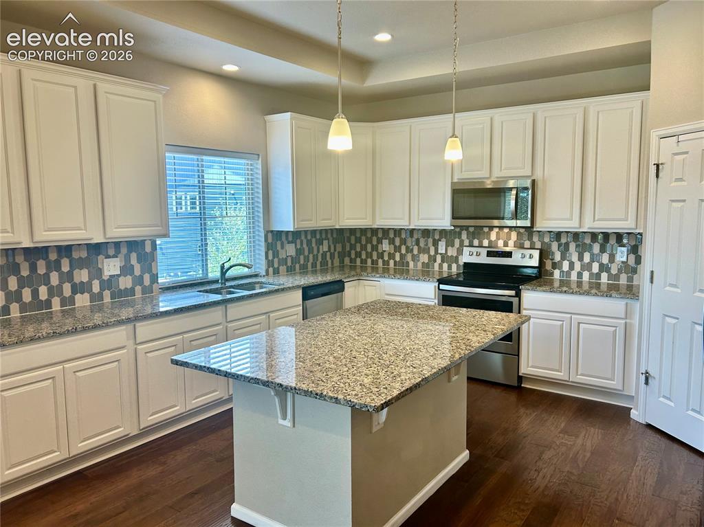 Image 6 of 38: Kitchen