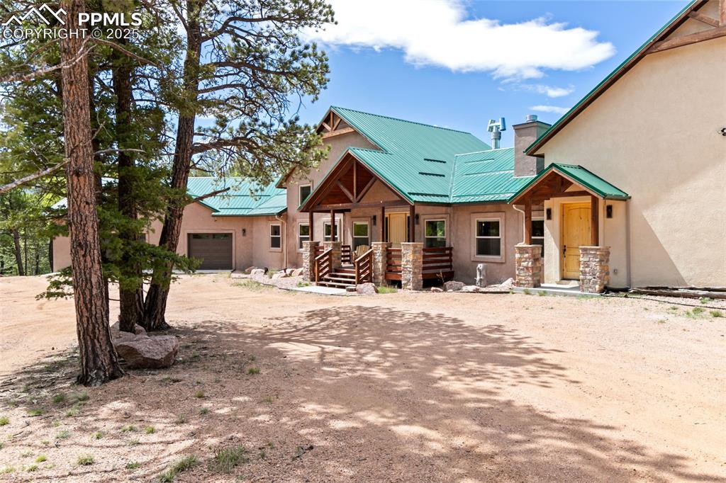 Image 7 of 47: Front of Structure
