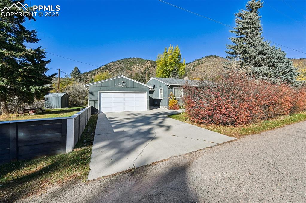 Image 25 of 27: Side of Structure