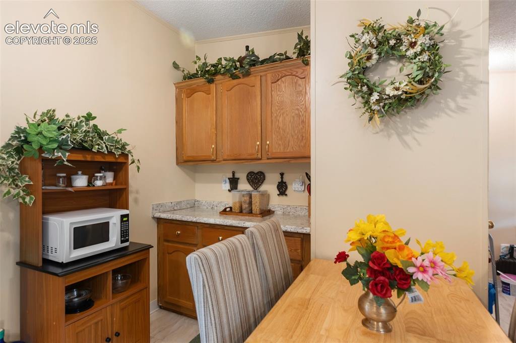 Image 12 of 27: Kitchen