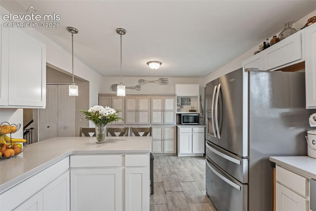 Image 16 of 48: Kitchen