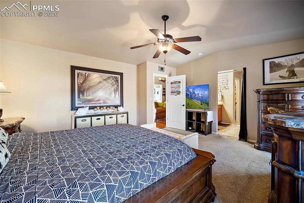 Image 22 of 49: Bedroom