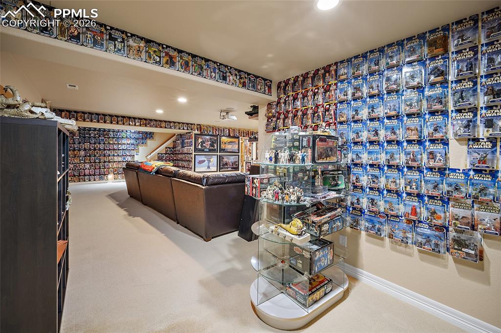 Image 33 of 49: Living Room