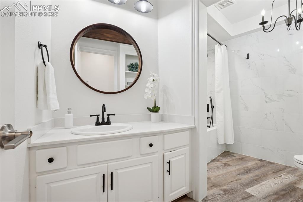 Image 22 of 49: Lower Level - Full Bathroom