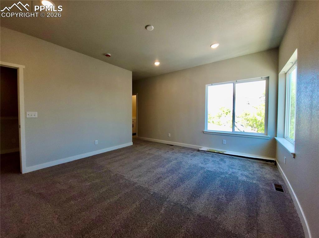 Image 15 of 47: Plenty of natural light!