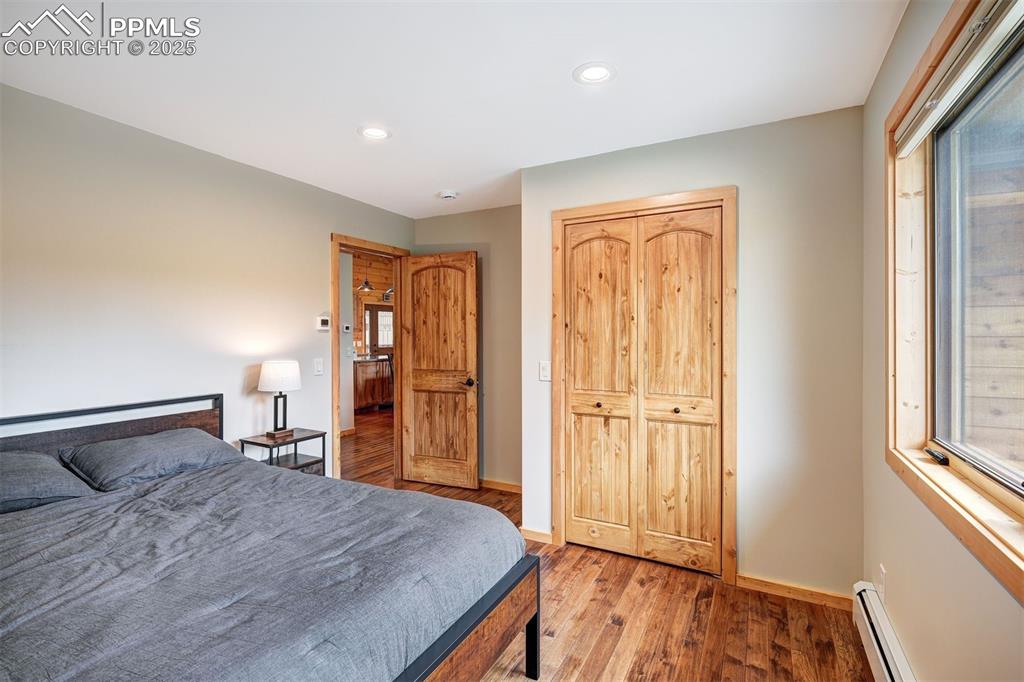 Image 21 of 45: Bedroom