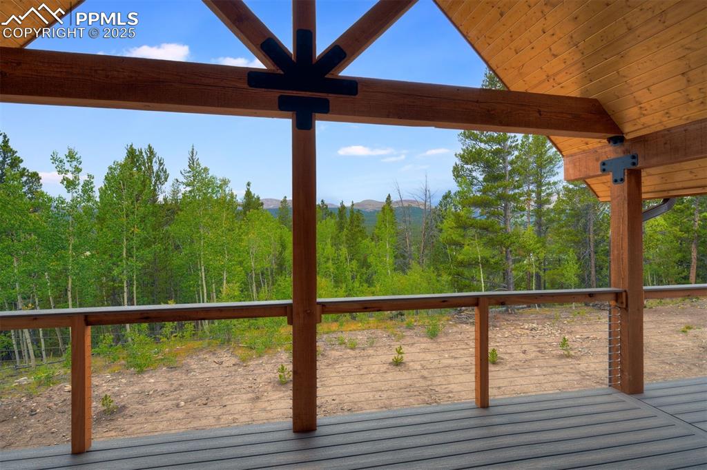 Image 30 of 45: Deck