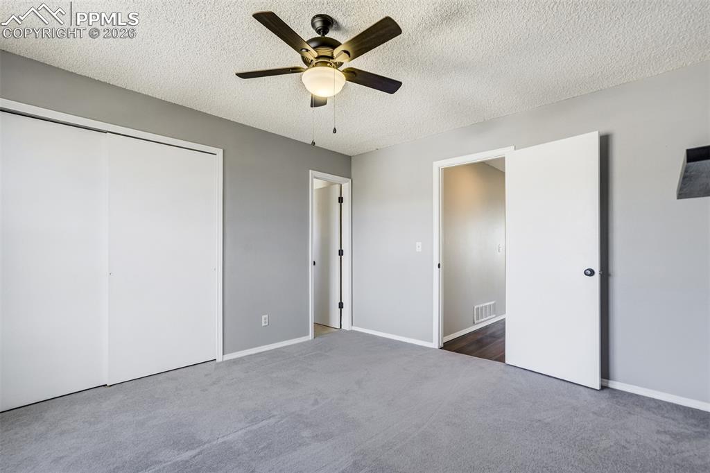 Image 27 of 50: Bedroom