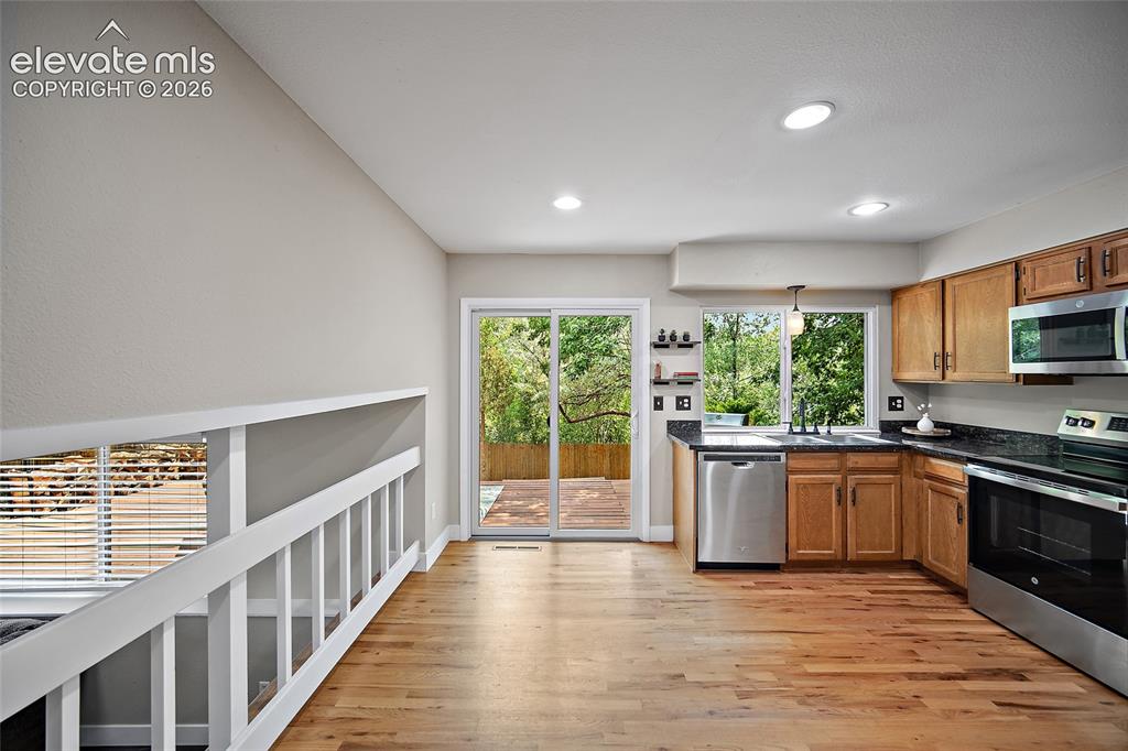 Image 8 of 49: Kitchen