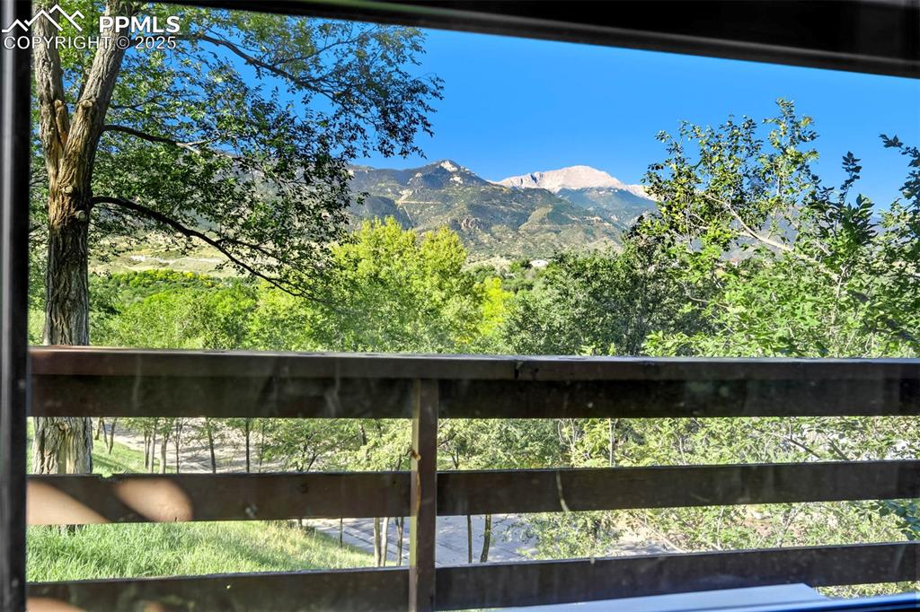 Image 10 of 35: View of mountain 