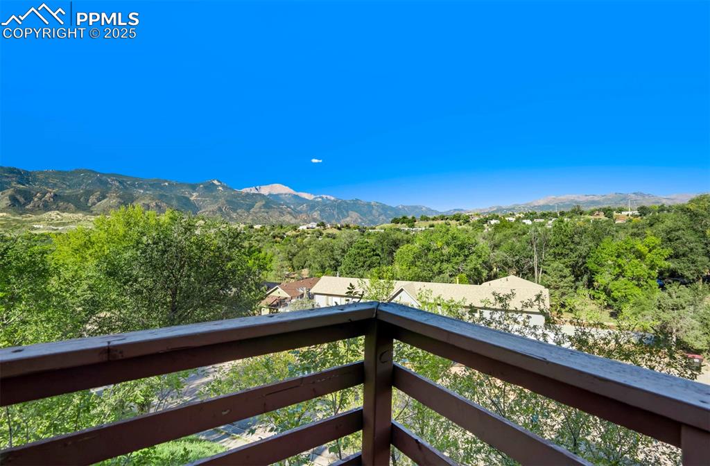 Image 9 of 35: Mountain view