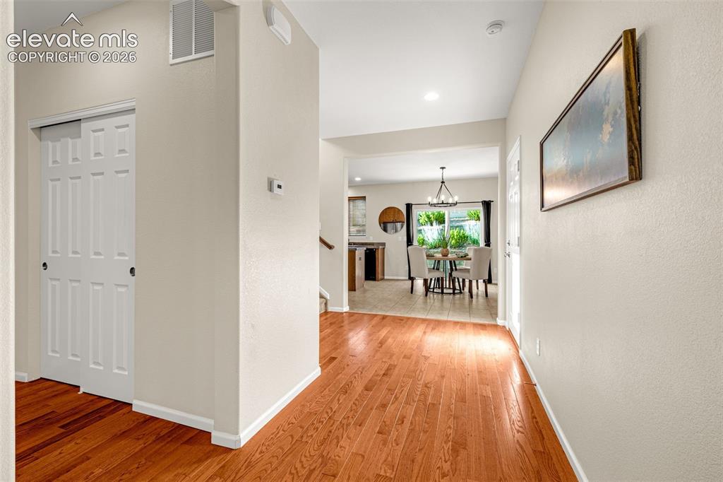 Image 17 of 44: Entrance Foyer