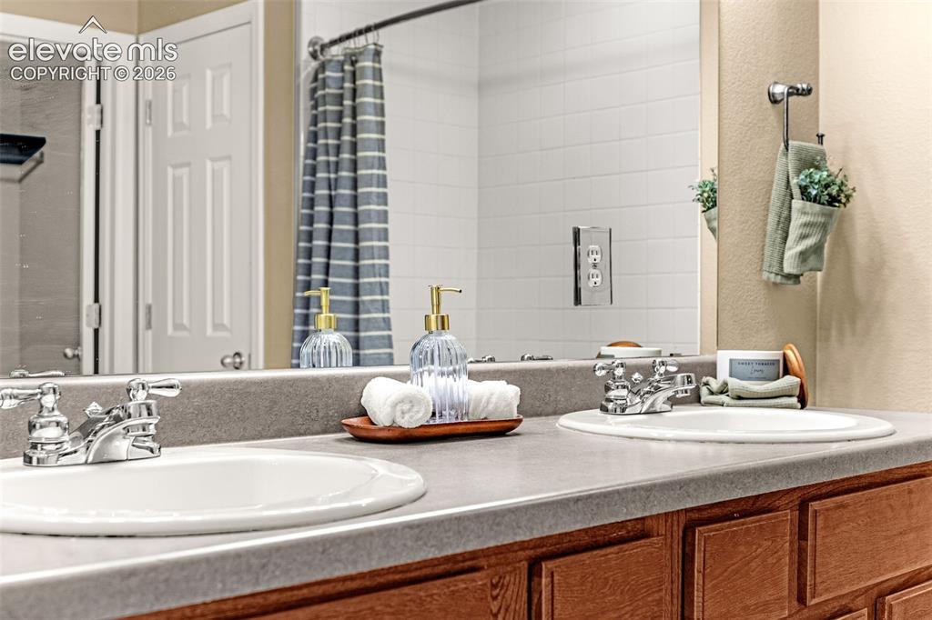 Image 24 of 44: Master Bathroom