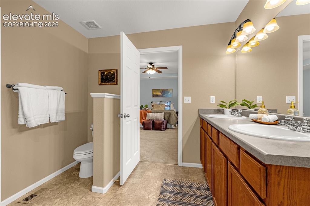 Image 25 of 44: Master Bathroom
