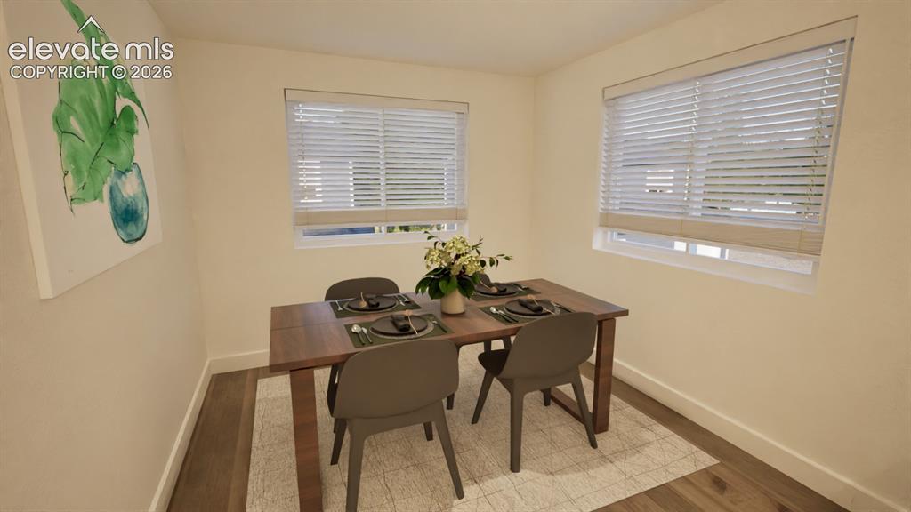 Image 7 of 15: Dining Area