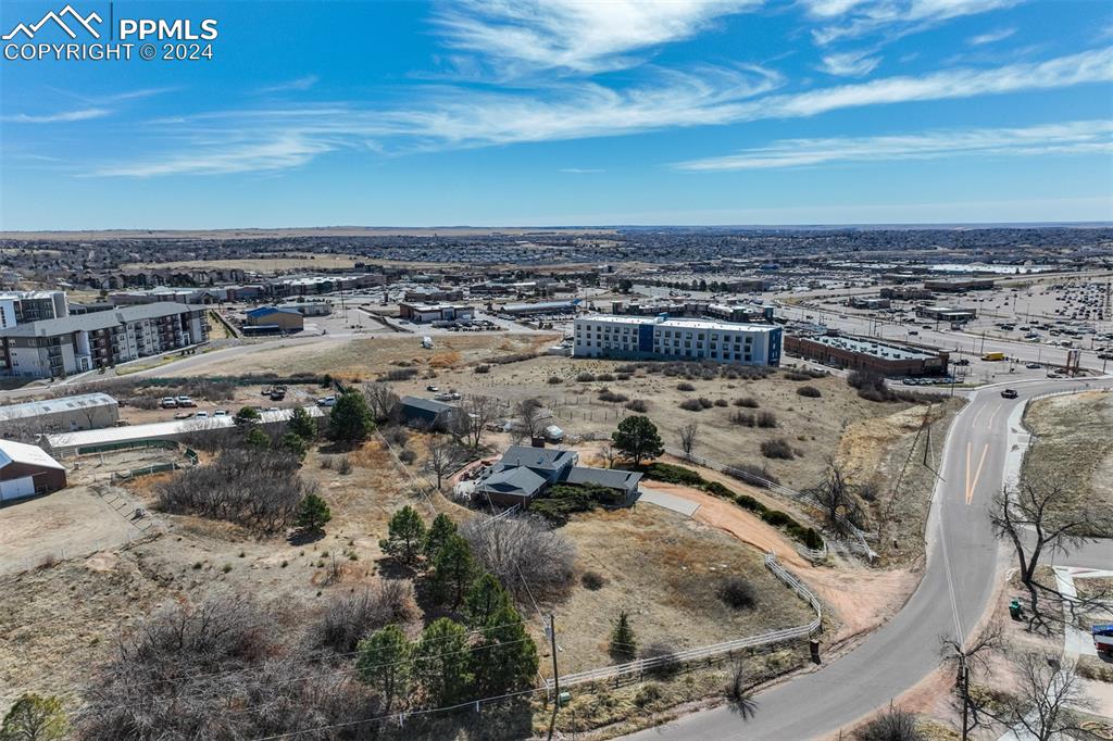 Image 15 of 25: Birds eye view of property