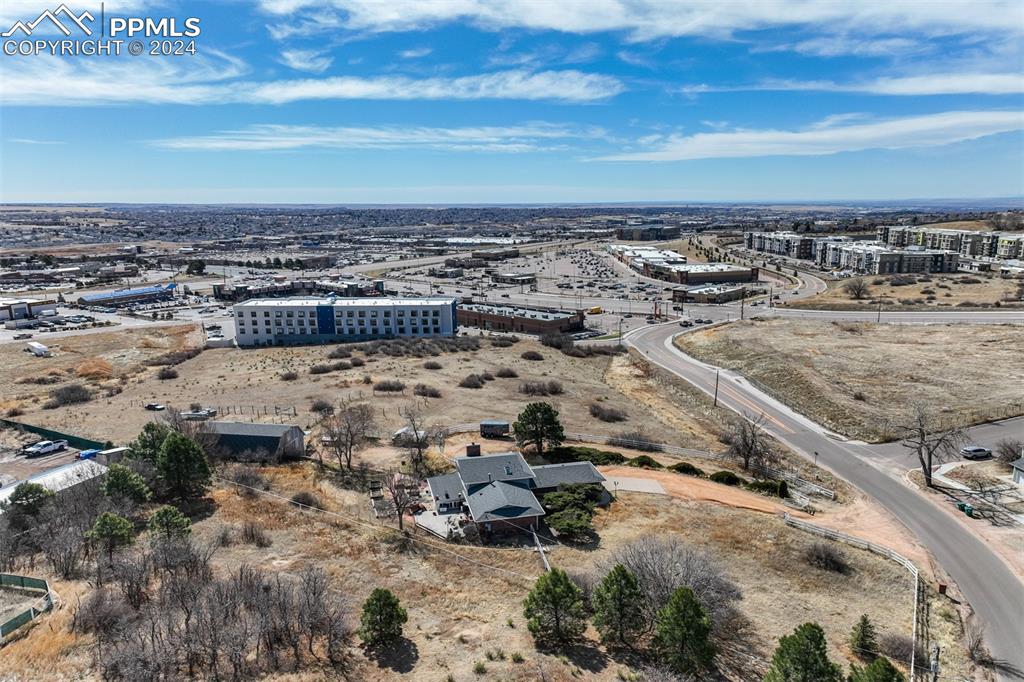 Image 16 of 25: Drone / aerial view