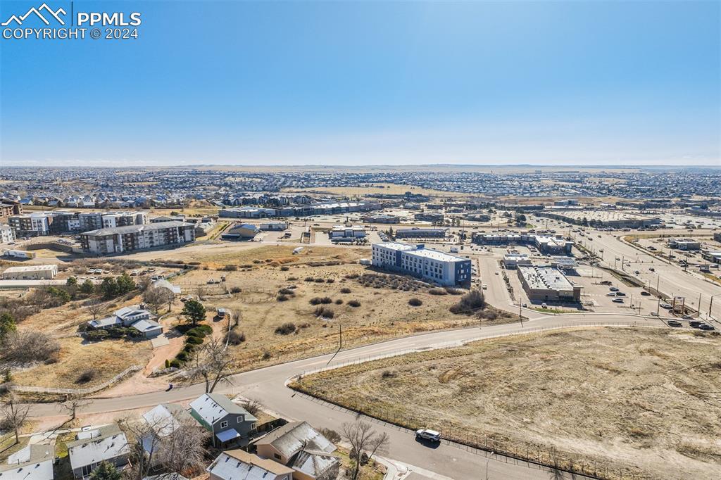 Image 25 of 25: Birds eye view of property