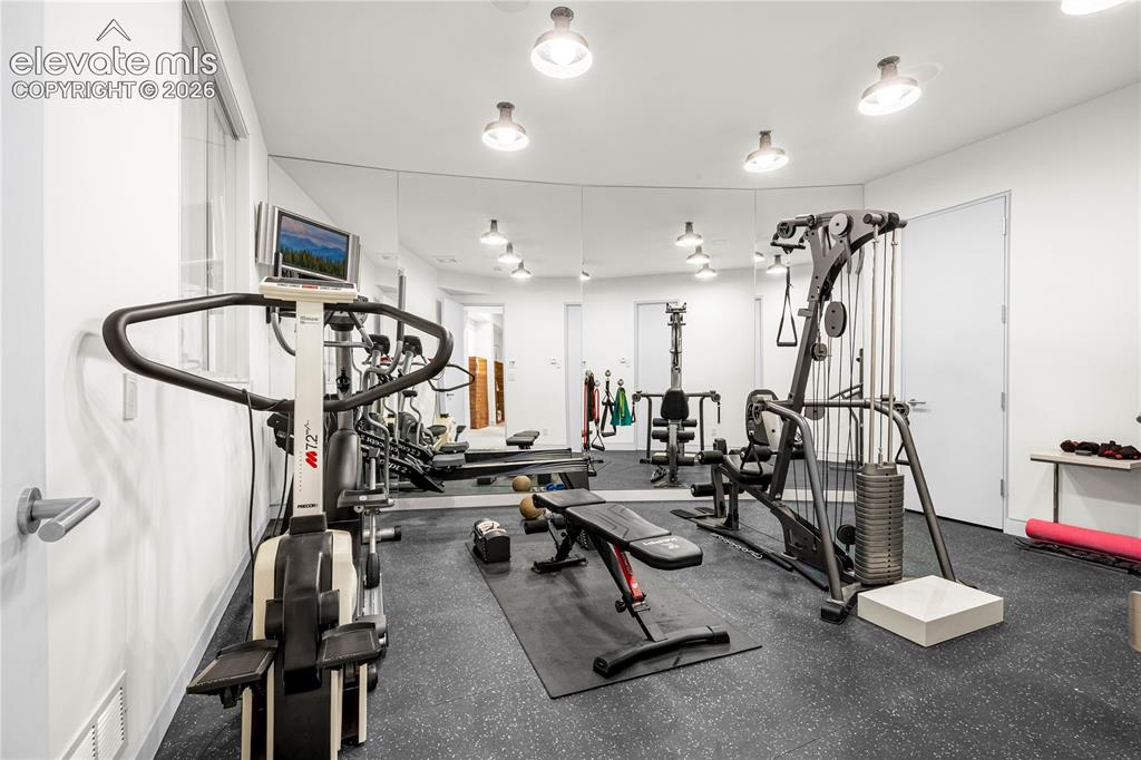 Image 37 of 49: Workout Room