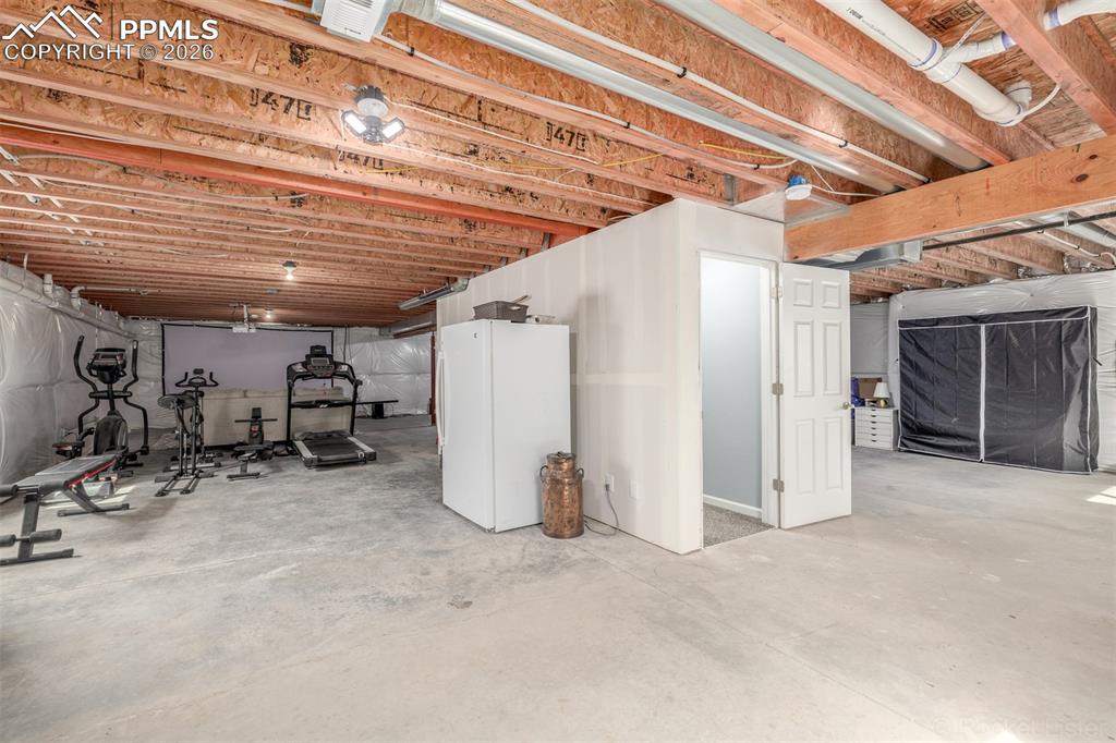 Image 33 of 50: Basement