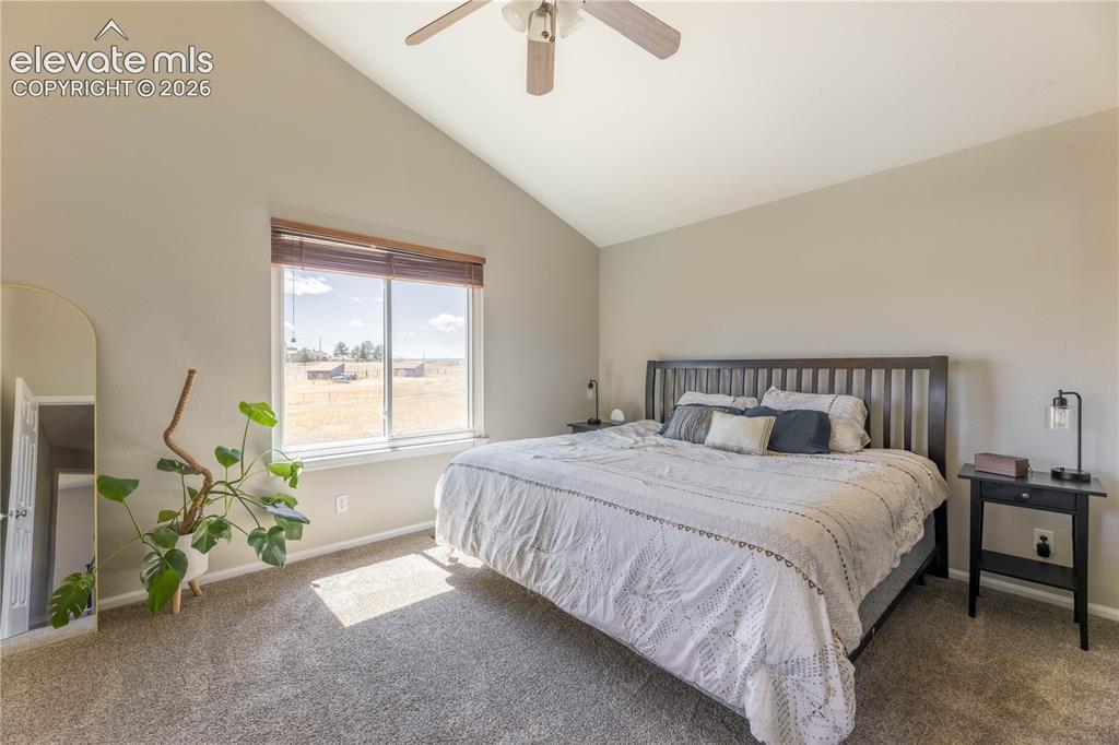 Image 19 of 43: Bedroom