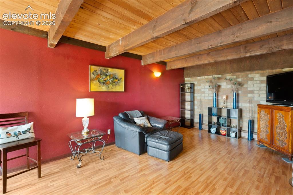 Image 6 of 47: Living Room