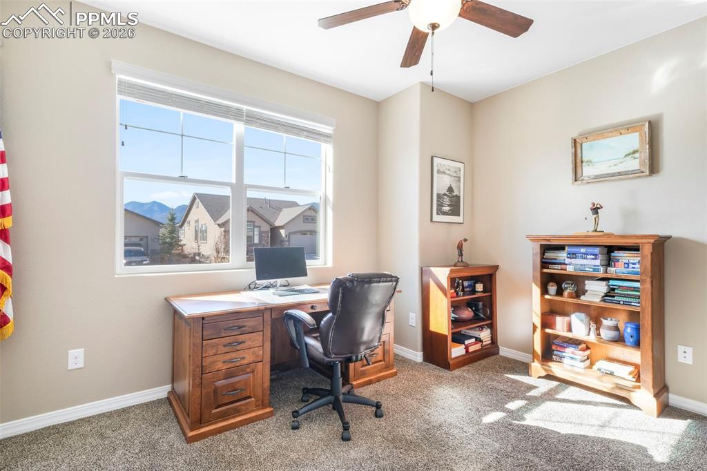 Image 9 of 50: Office