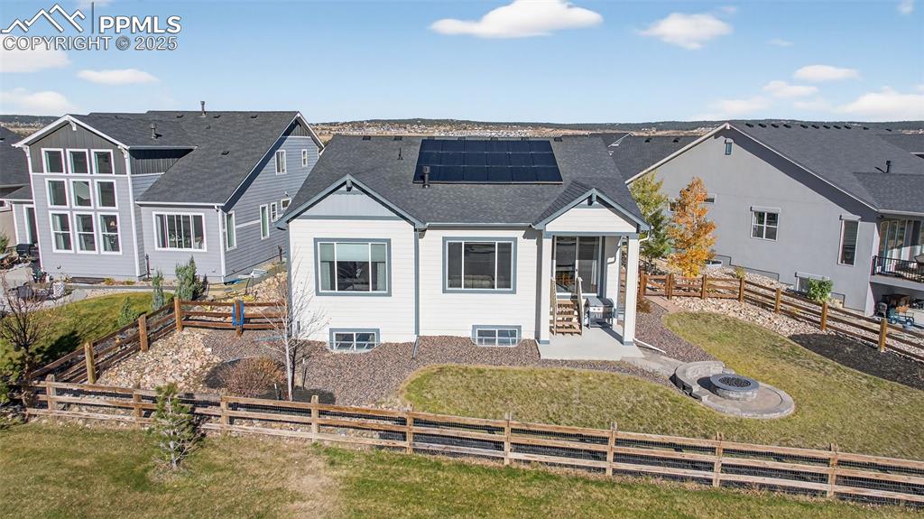 Image 7 of 44: Back of Structure