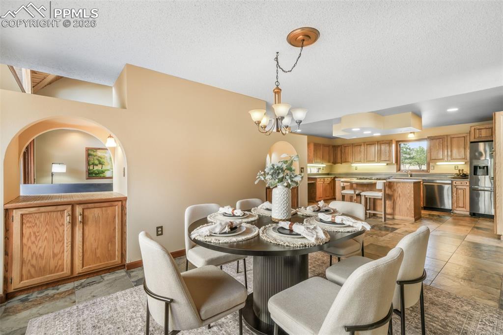 Image 16 of 50: Sitting Room