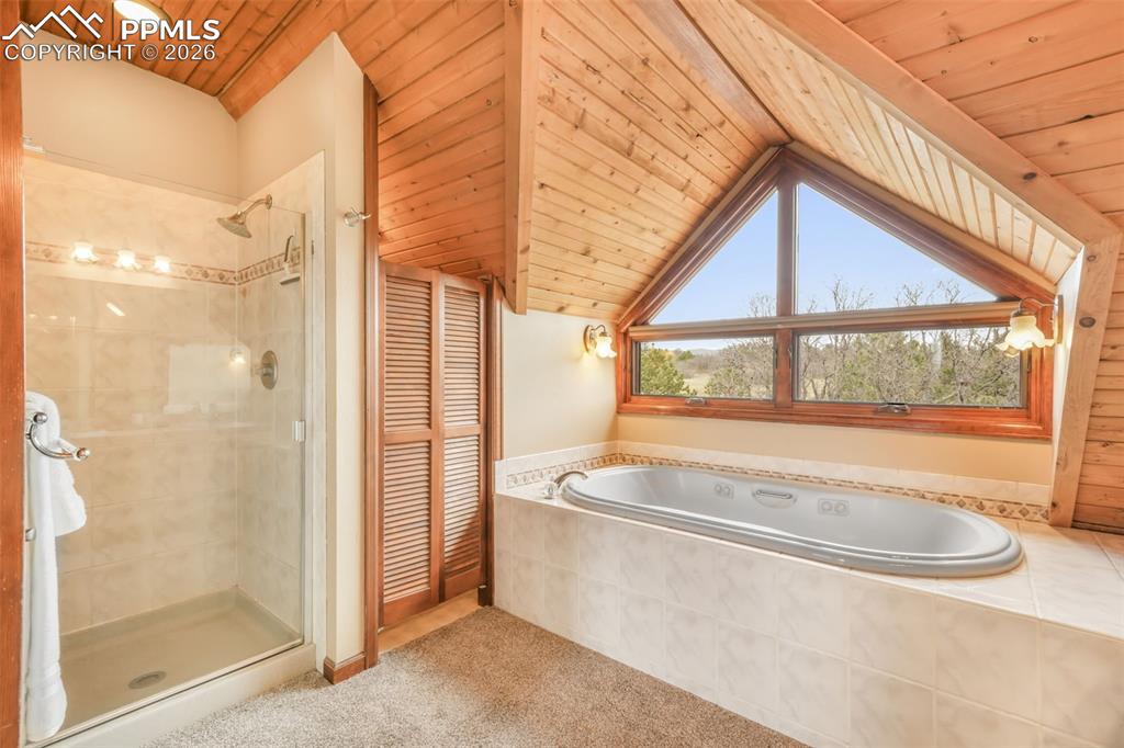 Image 26 of 50: Loft